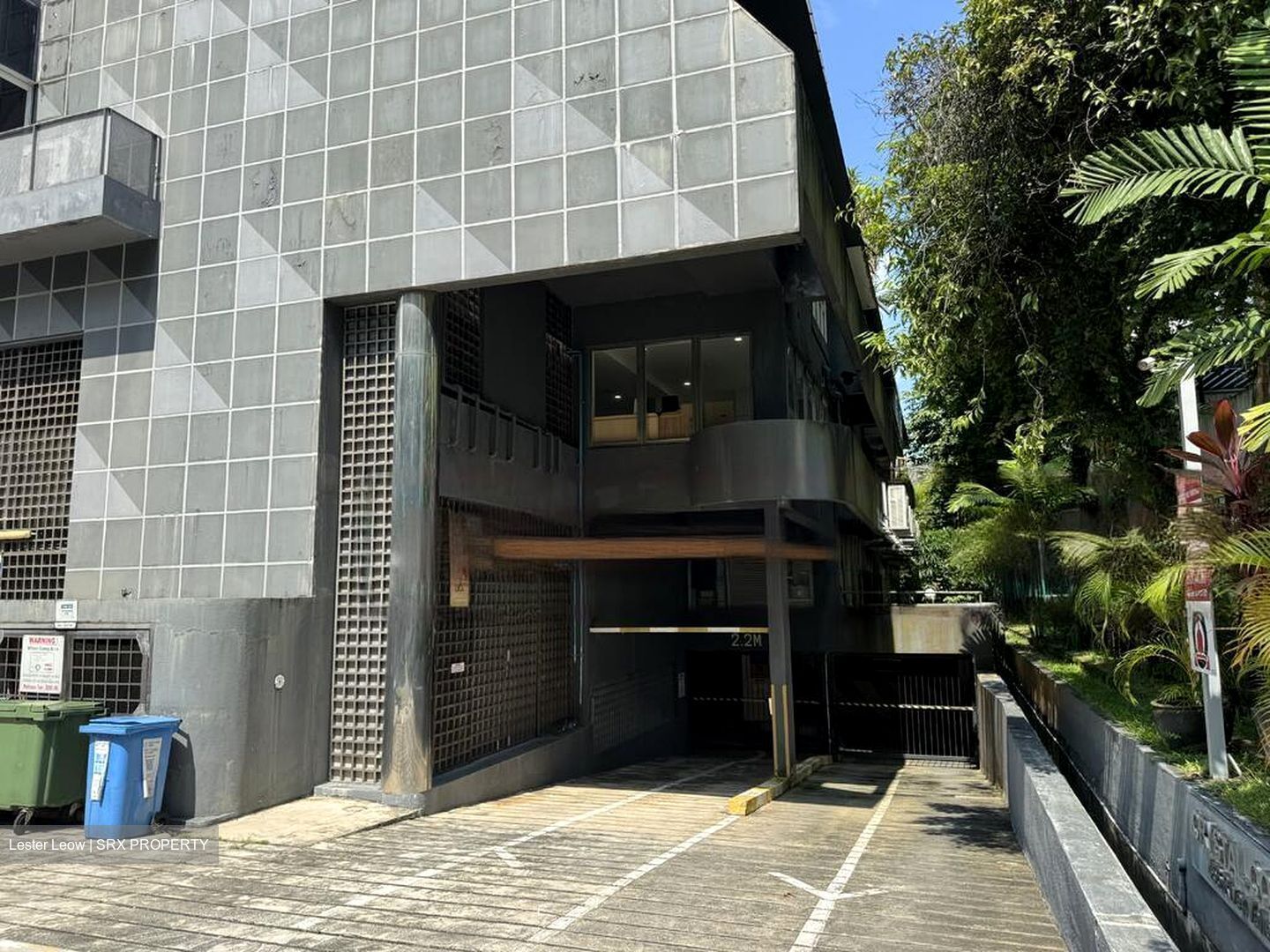 Crystal Court (D10), Shop House #455451741